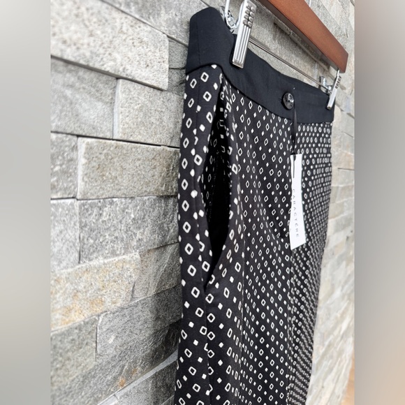 Ter De Caractere Black and White Blazer and Pant Suit Set 2 - Picture 8 of 15